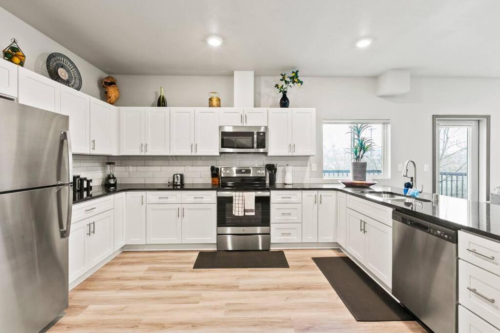 Spacious New 2 Bed 2 Bath Apt By Downtown Spokane Exteriör bild