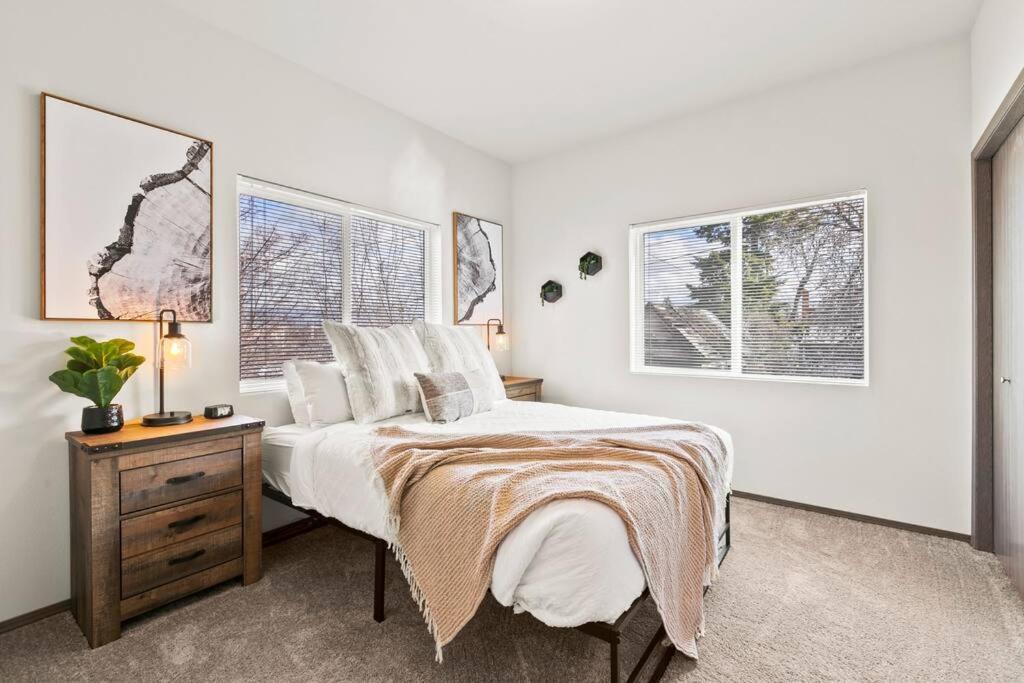 Spacious New 2 Bed 2 Bath Apt By Downtown Spokane Exteriör bild