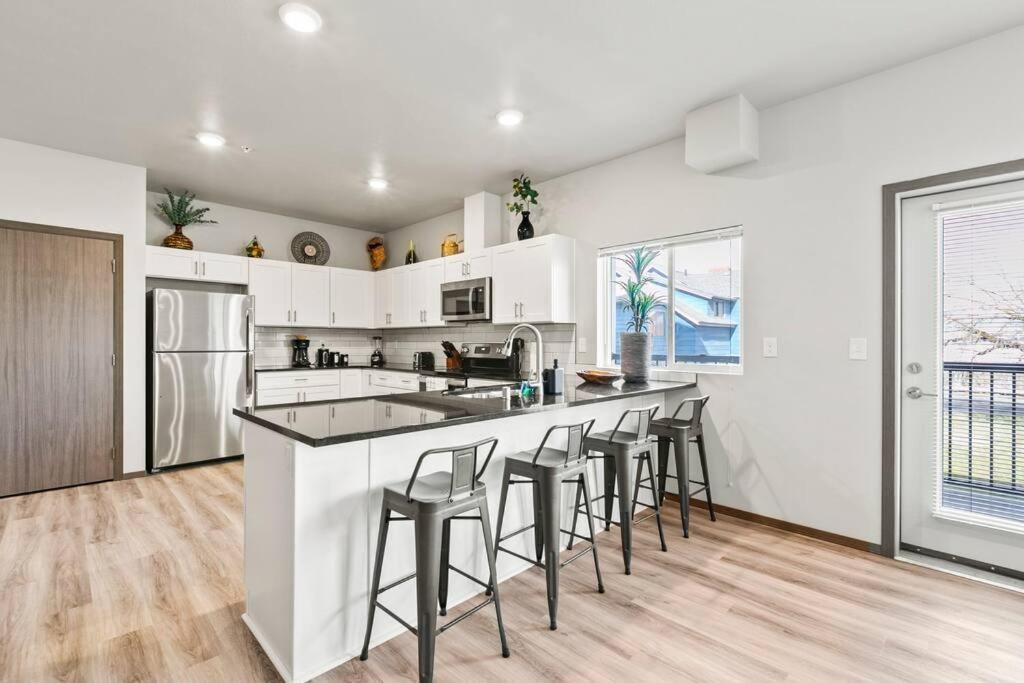 Spacious New 2 Bed 2 Bath Apt By Downtown Spokane Exteriör bild